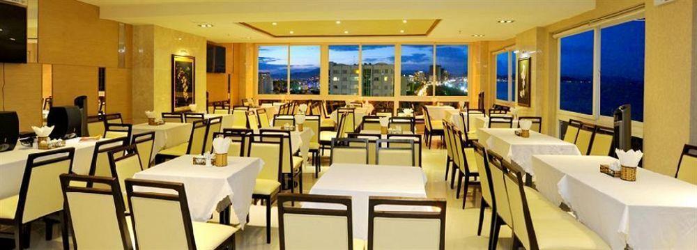 Dendro Hotel Nha Trang Buitenkant foto
