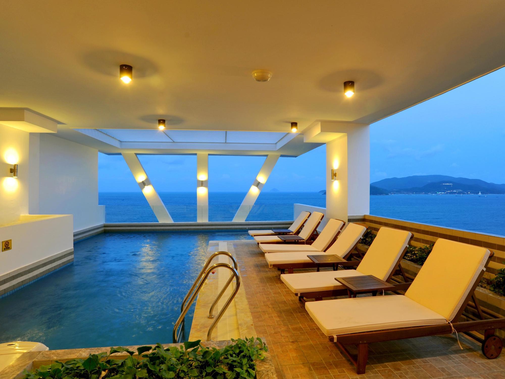 Dendro Hotel Nha Trang Buitenkant foto