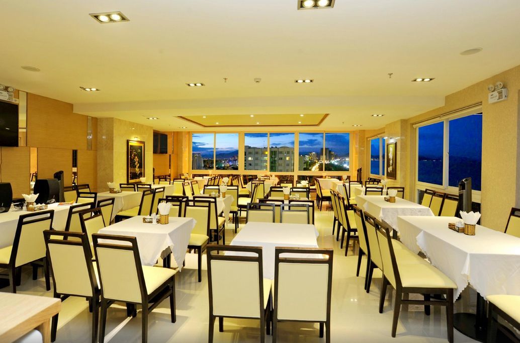 Dendro Hotel Nha Trang Buitenkant foto